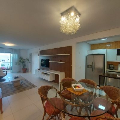 Casa Residencial com 475m², 7 quartos, 7 suítes, 8 garagens, no bairro Canasvieiras em Florianópolis