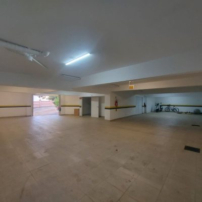 Casa Residencial com 475m², 7 quartos, 7 suítes, 8 garagens, no bairro Canasvieiras em Florianópolis
