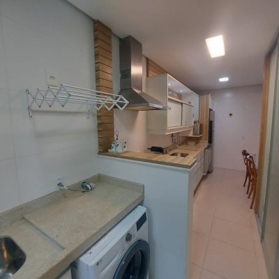 Casa Residencial com 475m², 7 quartos, 7 suítes, 8 garagens, no bairro Canasvieiras em Florianópolis