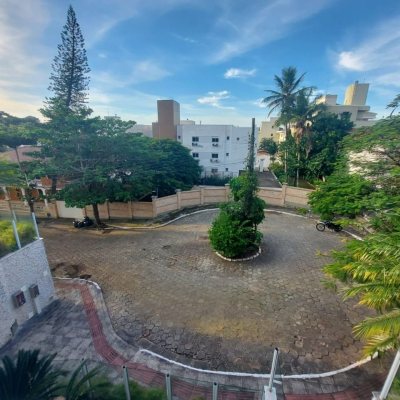 Casa Residencial com 475m², 7 quartos, 7 suítes, 8 garagens, no bairro Canasvieiras em Florianópolis