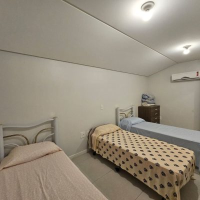 Cobertura com 165m², 5 quartos, 1 suíte, 1 garagem, no bairro Ingleses em Florianópolis