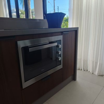 Sobrado Residencial com 200m², 3 quartos, 3 suítes, 2 garagens, no bairro Cachoeira Do Bom Jesus em Florianópolis