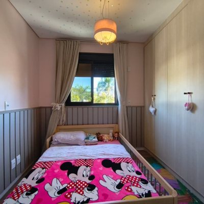 Sobrado Residencial com 200m², 3 quartos, 3 suítes, 2 garagens, no bairro Cachoeira Do Bom Jesus em Florianópolis