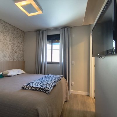 Sobrado Residencial com 200m², 3 quartos, 3 suítes, 2 garagens, no bairro Cachoeira Do Bom Jesus em Florianópolis