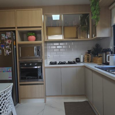 Sobrado Residencial com 200m², 3 quartos, 3 suítes, 2 garagens, no bairro Cachoeira Do Bom Jesus em Florianópolis