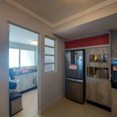 Apartamentos com 128m², 3 quartos, 1 suíte, 2 garagens, no bairro Agronômica em Florianópolis