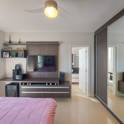 Apartamentos com 128m², 3 quartos, 1 suíte, 2 garagens, no bairro Agronômica em Florianópolis