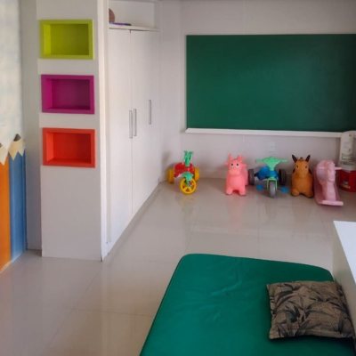 Apartamentos com 128m², 3 quartos, 1 suíte, 2 garagens, no bairro Agronômica em Florianópolis