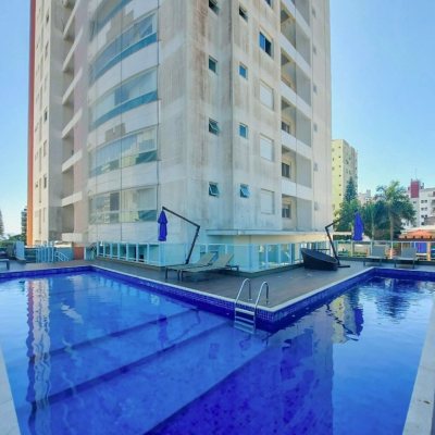 Apartamentos com 128m², 3 quartos, 1 suíte, 2 garagens, no bairro Agronômica em Florianópolis