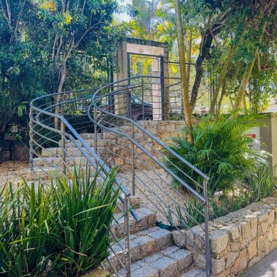 Apartamentos com 145m², 3 quartos, 1 suíte, 3 garagens, no bairro Lagoa Da Conceição em Florianópolis