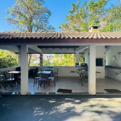 Apartamentos com 145m², 3 quartos, 1 suíte, 3 garagens, no bairro Lagoa Da Conceição em Florianópolis