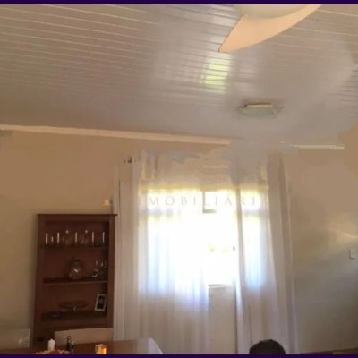 Casa Residencial com 120m², 2 quartos, 1 garagem, no bairro Estreito em Florianópolis