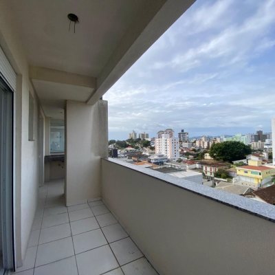 Cobertura com 99m², 3 quartos, 3 suítes, 2 garagens, no bairro Capoeiras em Florianópolis