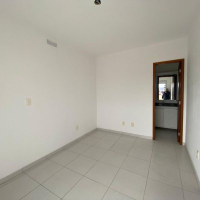 Cobertura com 97m², 3 quartos, 3 suítes, 2 garagens, no bairro Capoeiras em Florianópolis