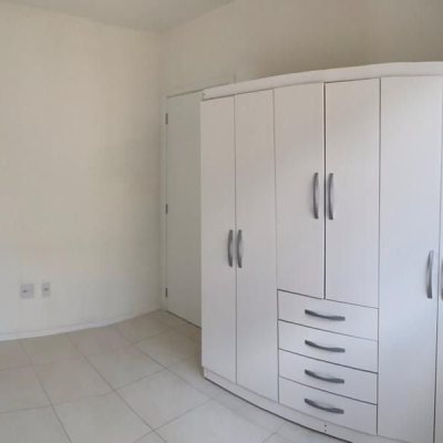 Apartamentos com 72m², 2 quartos, 1 suíte, 1 garagem, no bairro Pedra Branca em Palhoça