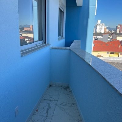 Apartamentos com 78m², 2 quartos, 1 suíte, 1 garagem, no bairro Barreiros em São José