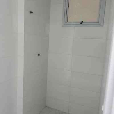 Apartamentos com 78m², 2 quartos, 1 suíte, 1 garagem, no bairro Barreiros em São José
