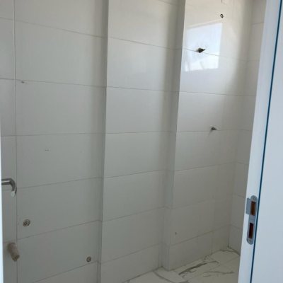 Apartamentos com 78m², 2 quartos, 1 suíte, 1 garagem, no bairro Barreiros em São José