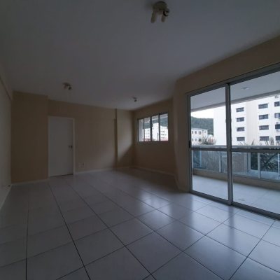 Apartamentos com 78m², 2 quartos, 1 suíte, 1 garagem, no bairro Trindade em Florianópolis