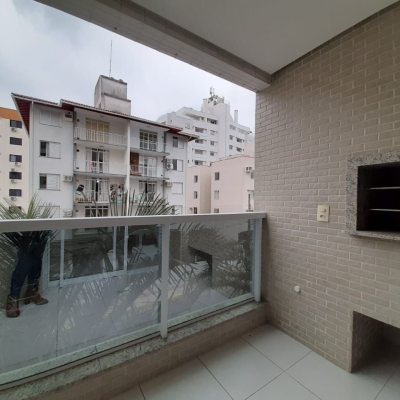 Apartamentos com 78m², 2 quartos, 1 suíte, 1 garagem, no bairro Trindade em Florianópolis