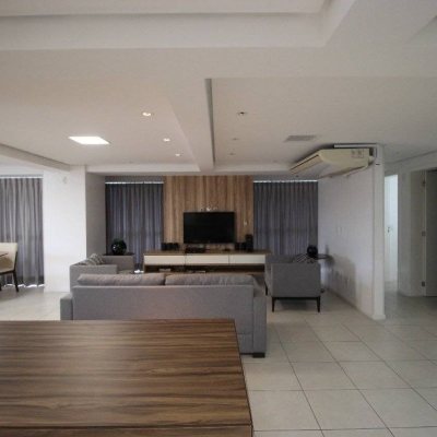 Apartamentos com 78m², 2 quartos, 1 suíte, 1 garagem, no bairro Trindade em Florianópolis