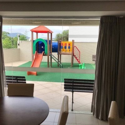 Apartamentos com 78m², 2 quartos, 1 suíte, 1 garagem, no bairro Trindade em Florianópolis