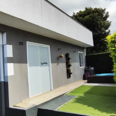 Casa Residencial com 311m², 3 quartos, 1 suíte, 3 garagens, no bairro Serraria em São José