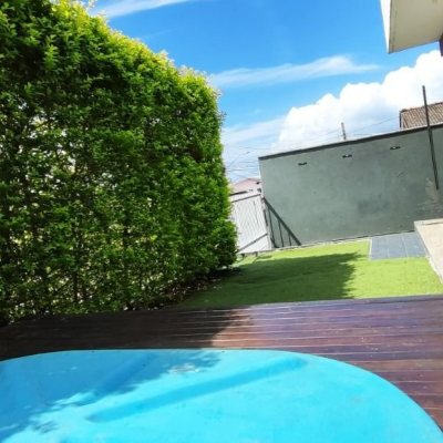 Casa Residencial com 311m², 3 quartos, 1 suíte, 3 garagens, no bairro Serraria em São José