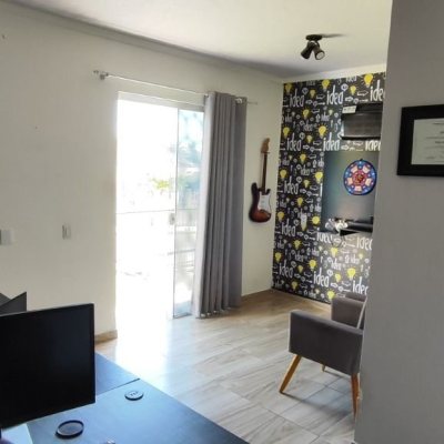 Casa Residencial com 311m², 3 quartos, 1 suíte, 3 garagens, no bairro Serraria em São José