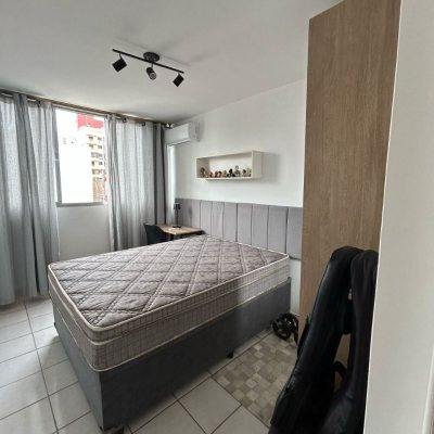 Apartamentos com 64m², 3 quartos, 1 garagem, no bairro Kobrasol em São José