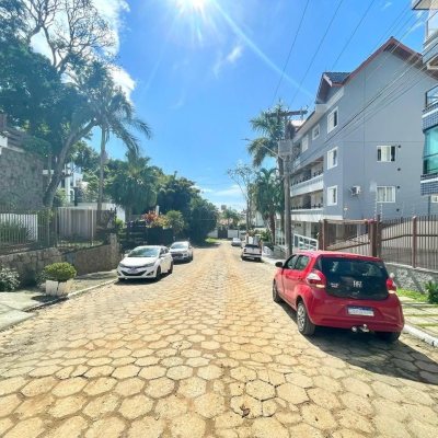 Cobertura com 229m², 3 quartos, 3 suítes, 2 garagens, no bairro Canasvieiras em Florianópolis
