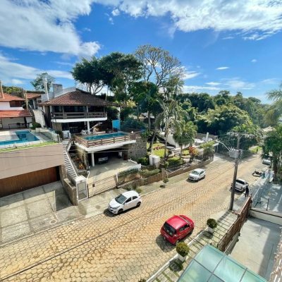 Cobertura com 229m², 3 quartos, 3 suítes, 2 garagens, no bairro Canasvieiras em Florianópolis