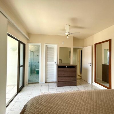 Cobertura com 229m², 3 quartos, 3 suítes, 2 garagens, no bairro Canasvieiras em Florianópolis