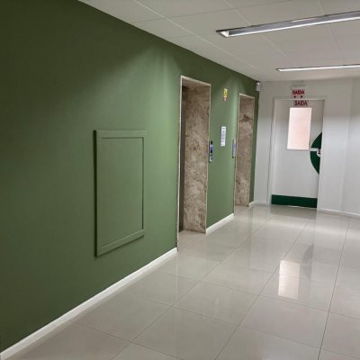 Sala com 32m², no bairro Centro em Florianópolis