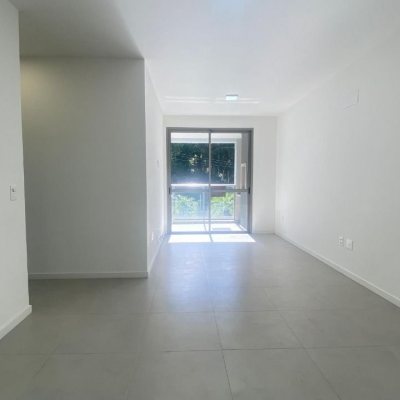 Apartamentos com 71m², 2 quartos, 1 suíte, 1 garagem, no bairro Cacupé em Florianópolis