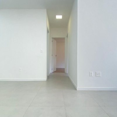 Apartamentos com 71m², 2 quartos, 1 suíte, 1 garagem, no bairro Cacupé em Florianópolis