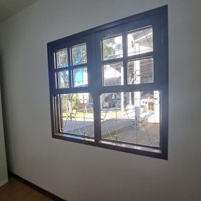 Casa Residencial com 119m², 6 quartos, 6 garagens, no bairro Praia Comprida em São José