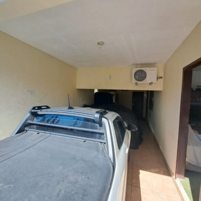 Casa Residencial com 119m², 6 quartos, 6 garagens, no bairro Praia Comprida em São José