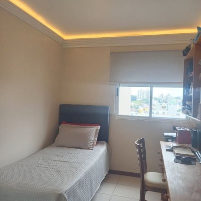 Apartamentos com 133m², 4 quartos, 2 suítes, 2 garagens, no bairro Estreito em Florianópolis