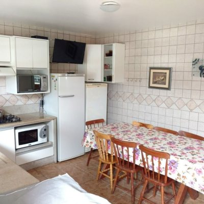 Casa Residencial com 113m², 4 quartos, 1 suíte, 4 garagens, no bairro Ingleses do Rio Vermelho em Florianópolis