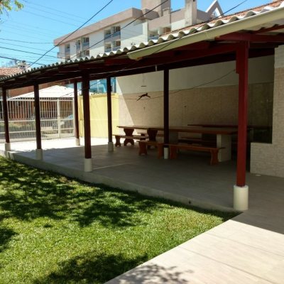 Casa Residencial com 113m², 4 quartos, 1 suíte, 4 garagens, no bairro Ingleses do Rio Vermelho em Florianópolis