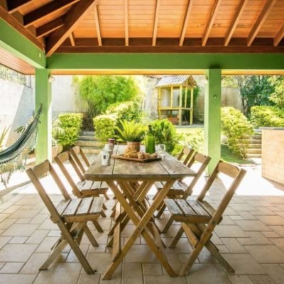 Casa Residencial com 929m², 5 quartos, 3 suítes, 5 garagens, no bairro João Paulo em Florianópolis