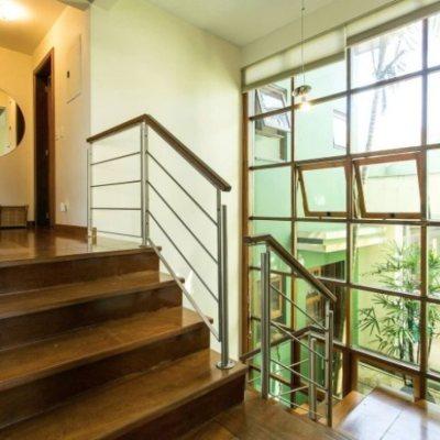 Casa Residencial com 929m², 5 quartos, 3 suítes, 5 garagens, no bairro João Paulo em Florianópolis