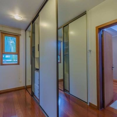 Casa Residencial com 929m², 5 quartos, 3 suítes, 5 garagens, no bairro João Paulo em Florianópolis