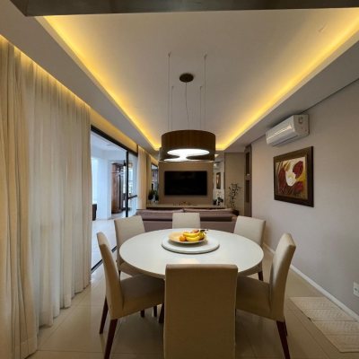 Cobertura com 140m², 3 quartos, 1 suíte, 2 garagens, no bairro Kobrasol em São José