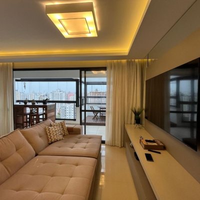 Cobertura com 140m², 3 quartos, 1 suíte, 2 garagens, no bairro Kobrasol em São José