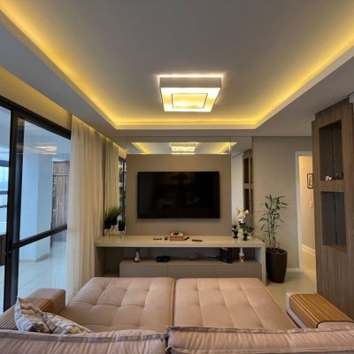 Cobertura com 140m², 3 quartos, 1 suíte, 2 garagens, no bairro Kobrasol em São José