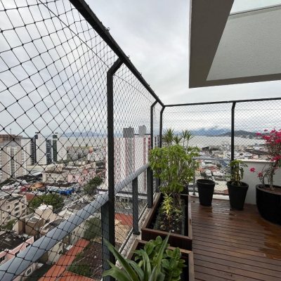 Cobertura com 140m², 3 quartos, 1 suíte, 2 garagens, no bairro Kobrasol em São José