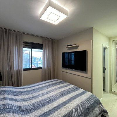 Cobertura com 140m², 3 quartos, 1 suíte, 2 garagens, no bairro Kobrasol em São José