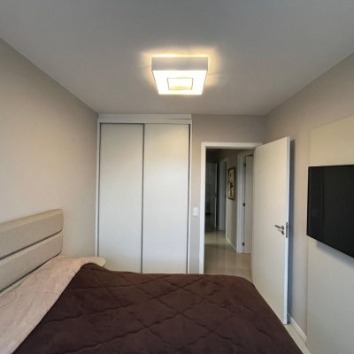 Cobertura com 140m², 3 quartos, 1 suíte, 2 garagens, no bairro Kobrasol em São José